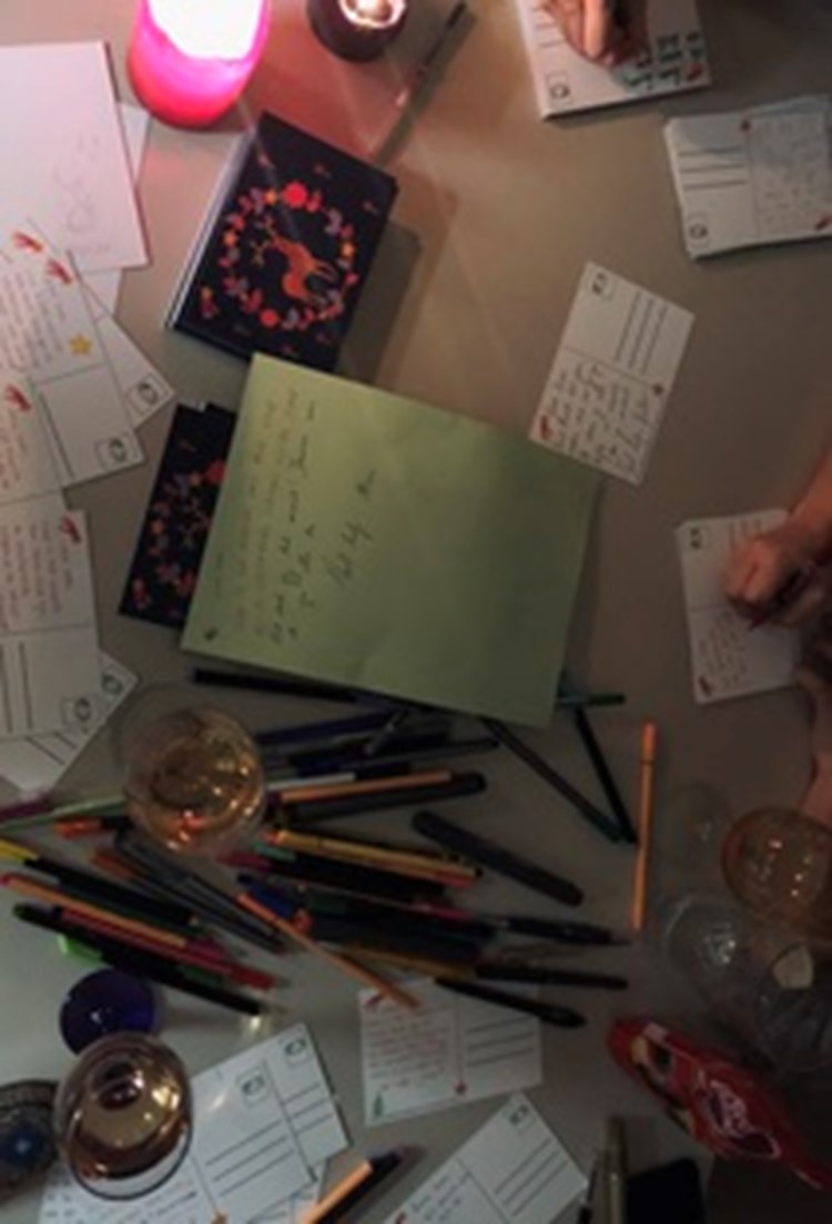 From Readings to 300 Christmas Cards